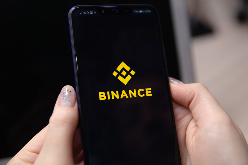 Binance resumes spot trading for LUNA and UST